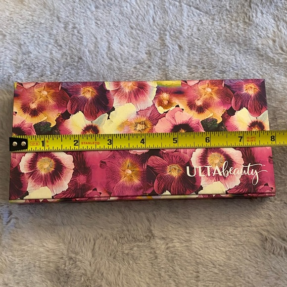 Ulta Beauty full face palette - Picture 7 of 8